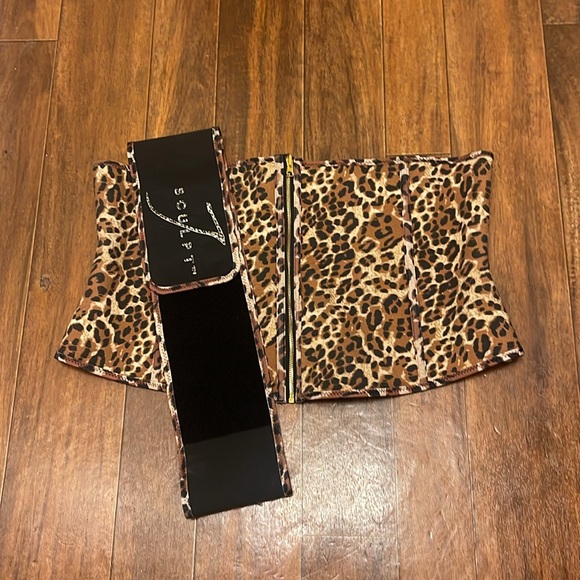 JSculpt Reversible Plus Size Waist Trainer/Slimming Belt - Picture 2 of 5